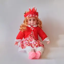 Кукла Мелиса с лента с червени ушички